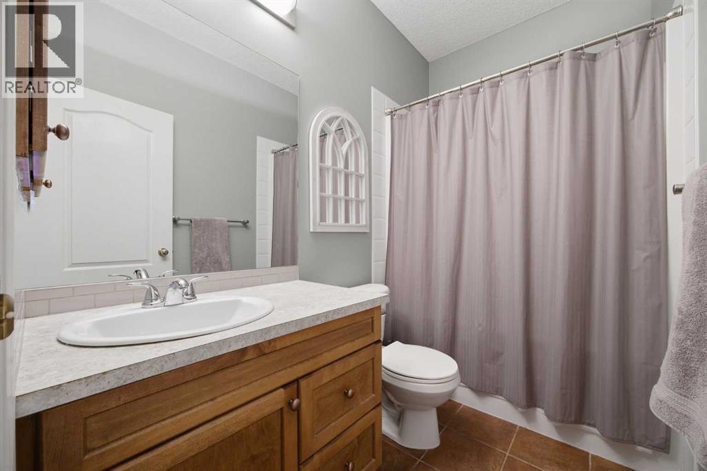 Single Family House for Sale in  Rocky Vista Terrace NW Rocky Ridge Calgary 