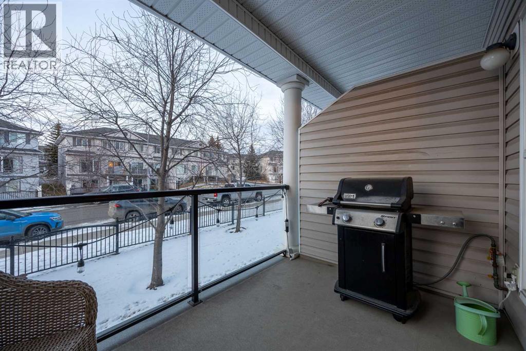 Single Family House for Sale in  Rocky Vista Terrace NW Rocky Ridge Calgary 