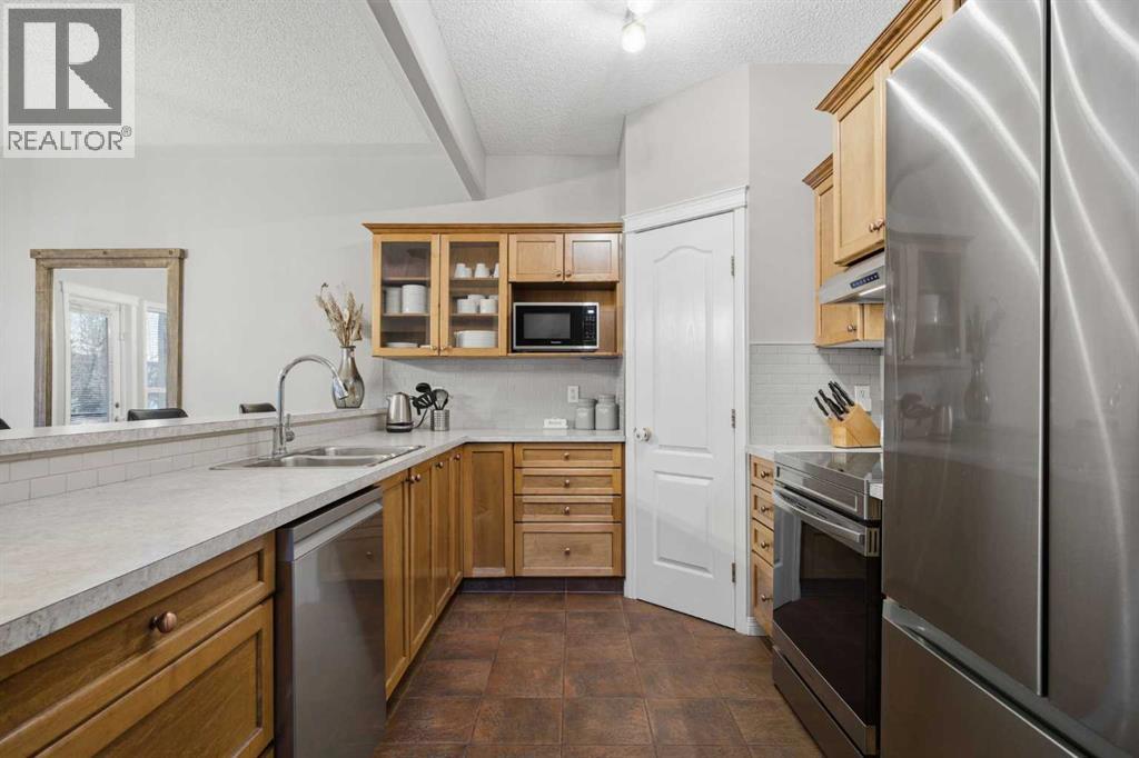 Single Family House for Sale in  Rocky Vista Terrace NW Rocky Ridge Calgary 