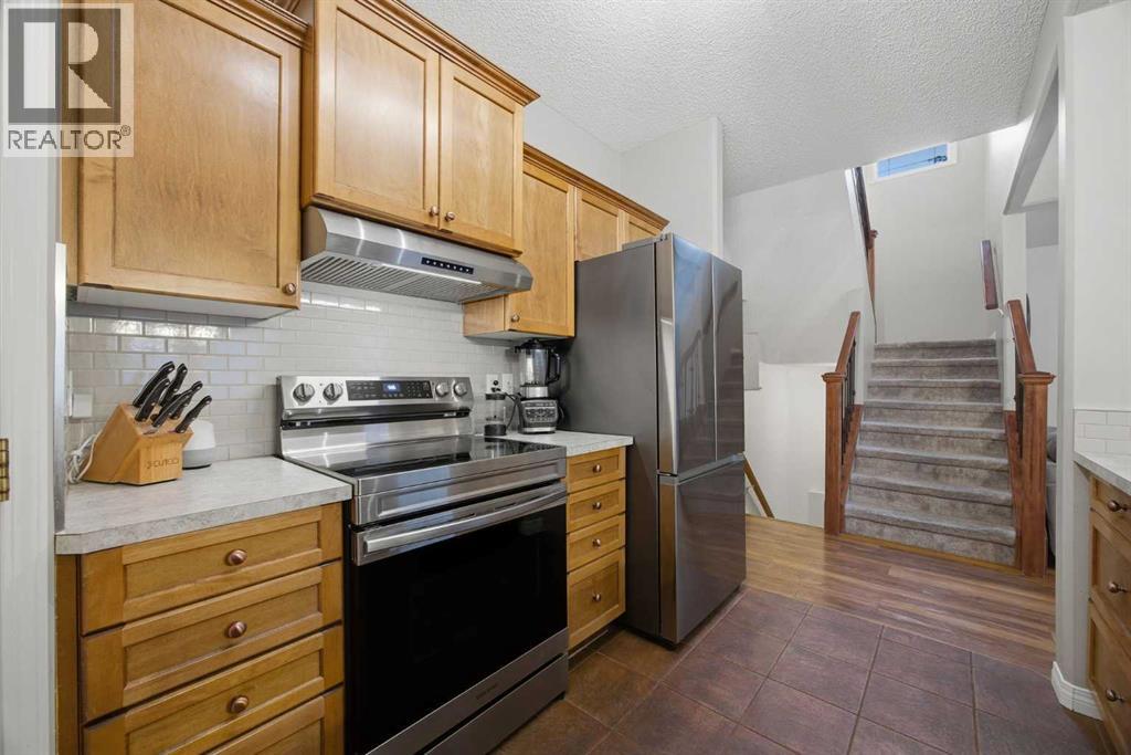 Single Family House for Sale in  Rocky Vista Terrace NW Rocky Ridge Calgary 