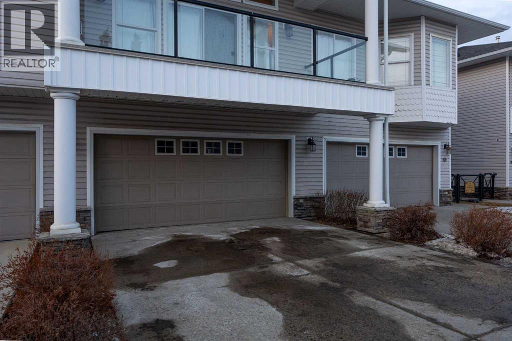 Single Family House for Sale in  Rocky Vista Terrace NW Rocky Ridge Calgary 