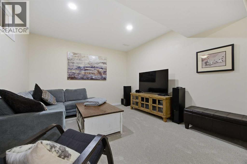 Single Family House for Sale in  Rocky Vista Terrace NW Rocky Ridge Calgary 