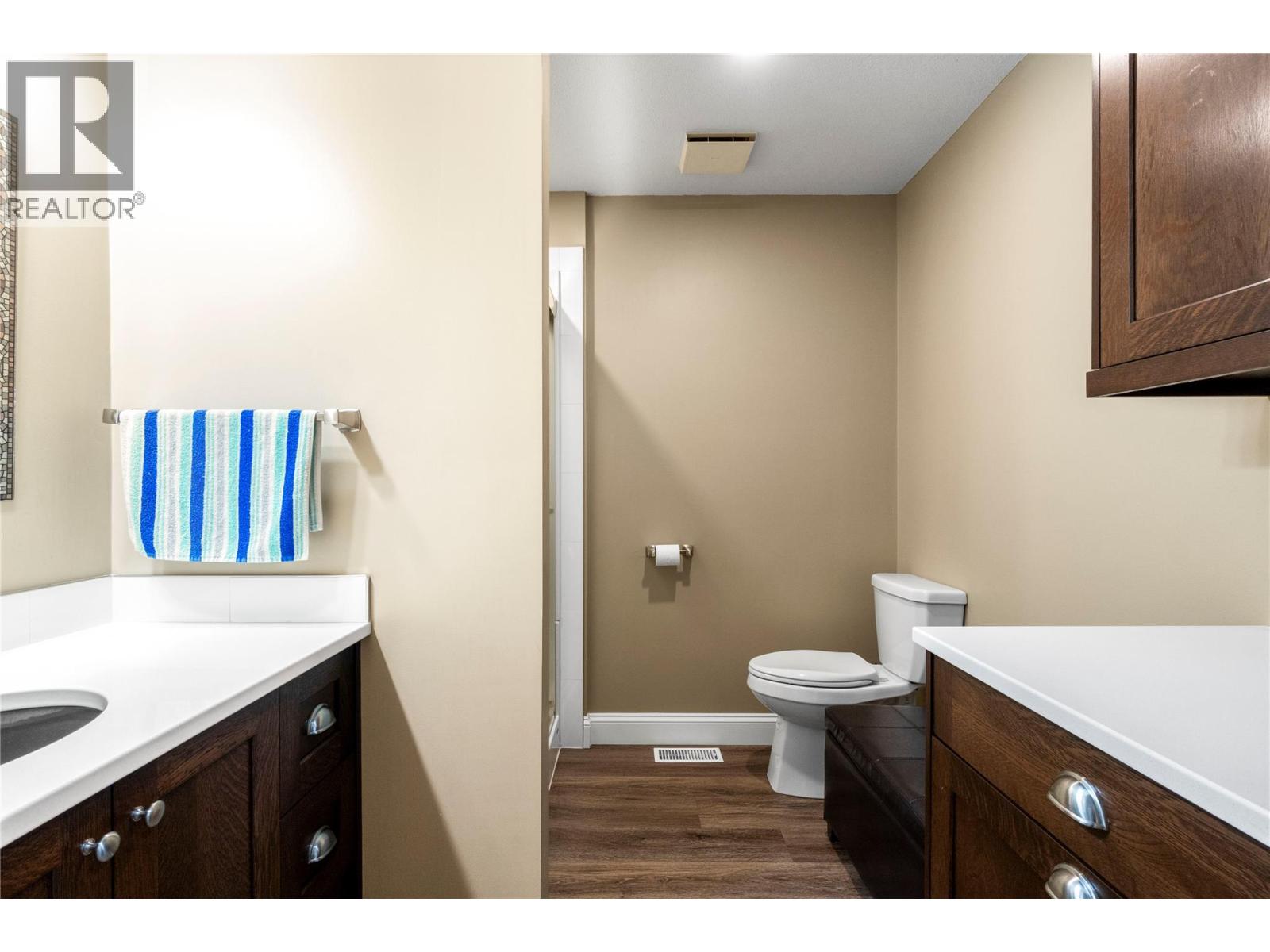  6960 50 Street Northeast, Salmon Arm