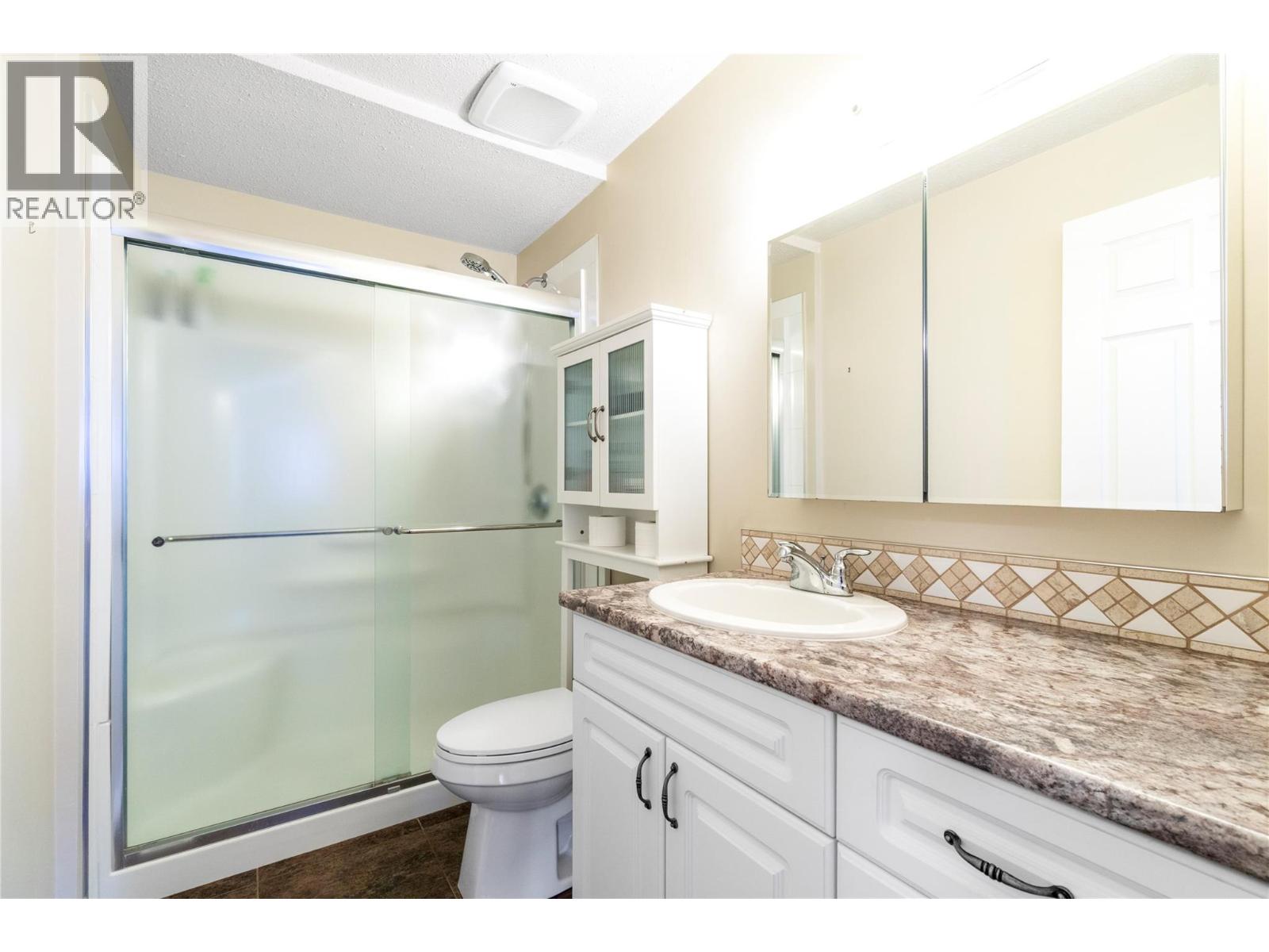  6960 50 Street Northeast, Salmon Arm