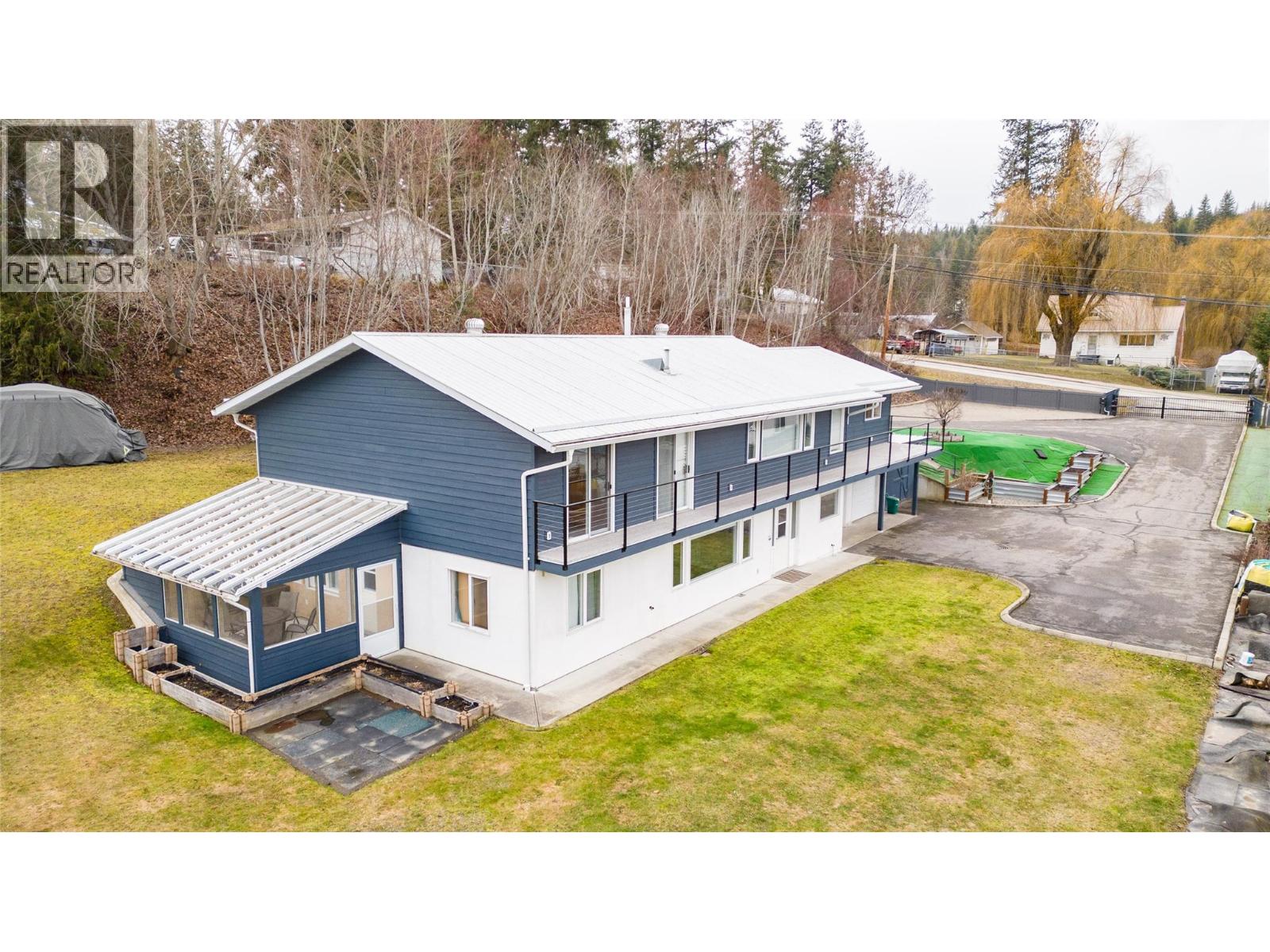  6960 50 Street Northeast, Salmon Arm