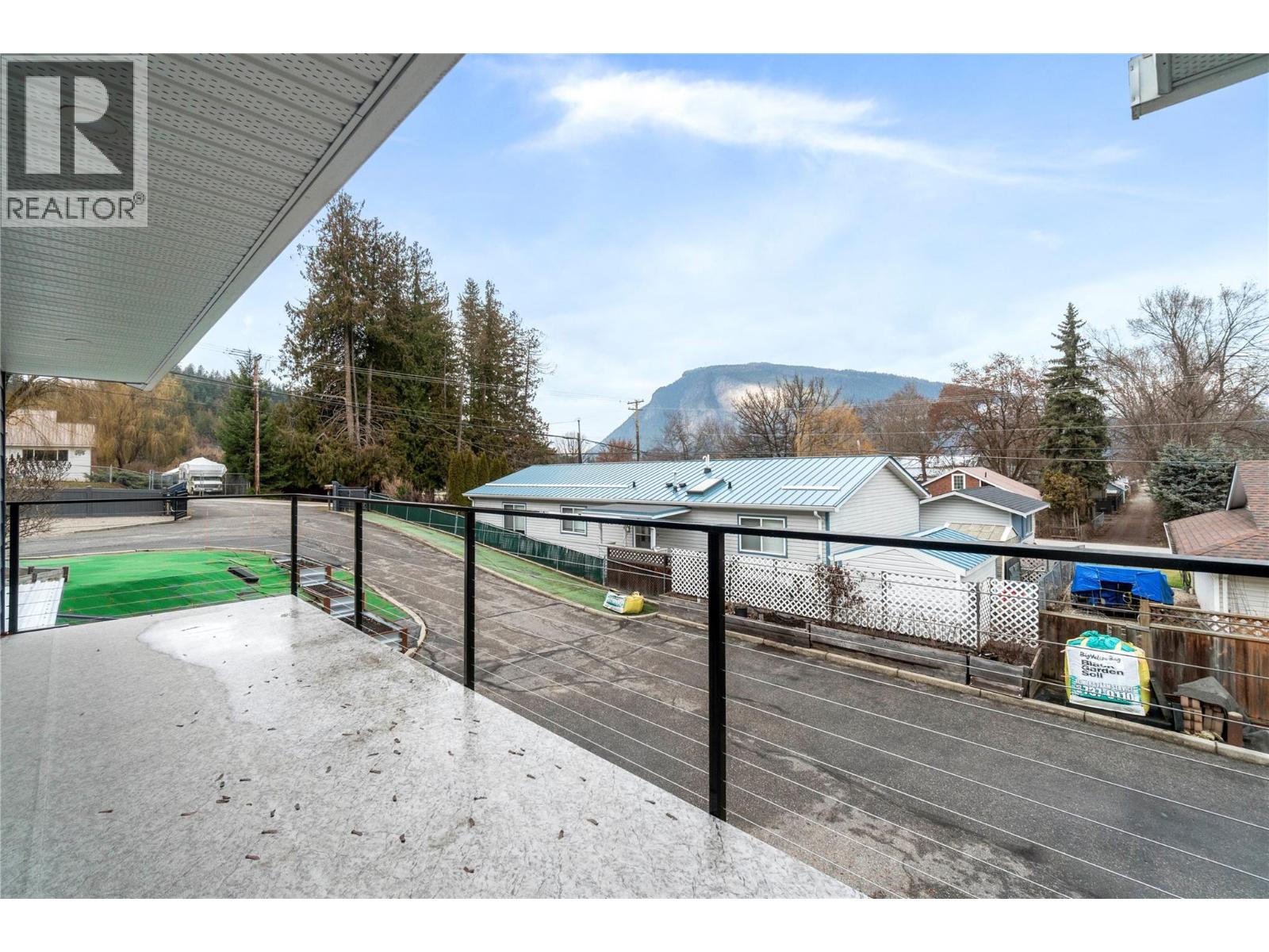  6960 50 Street Northeast, Salmon Arm