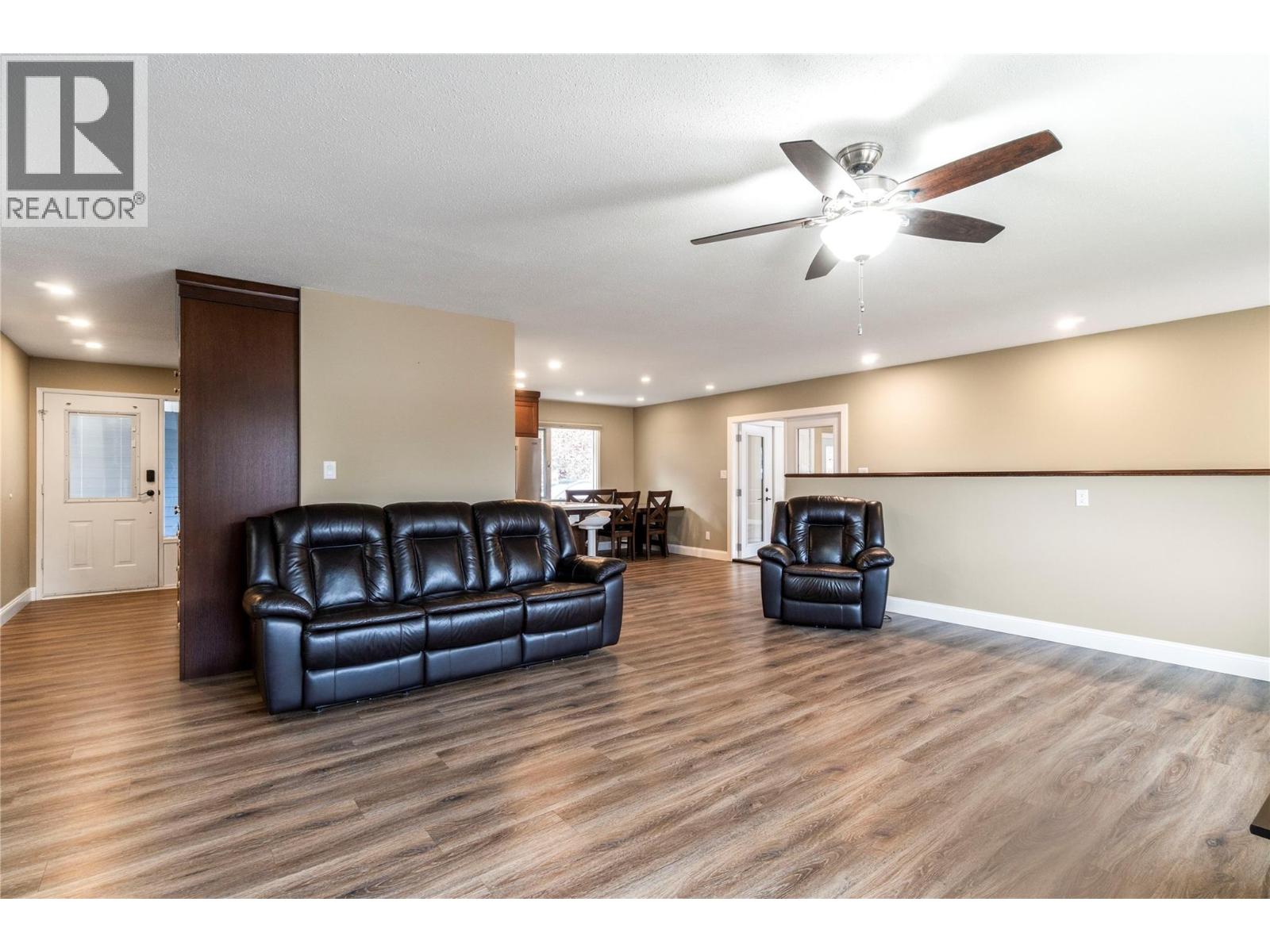  6960 50 Street Northeast, Salmon Arm