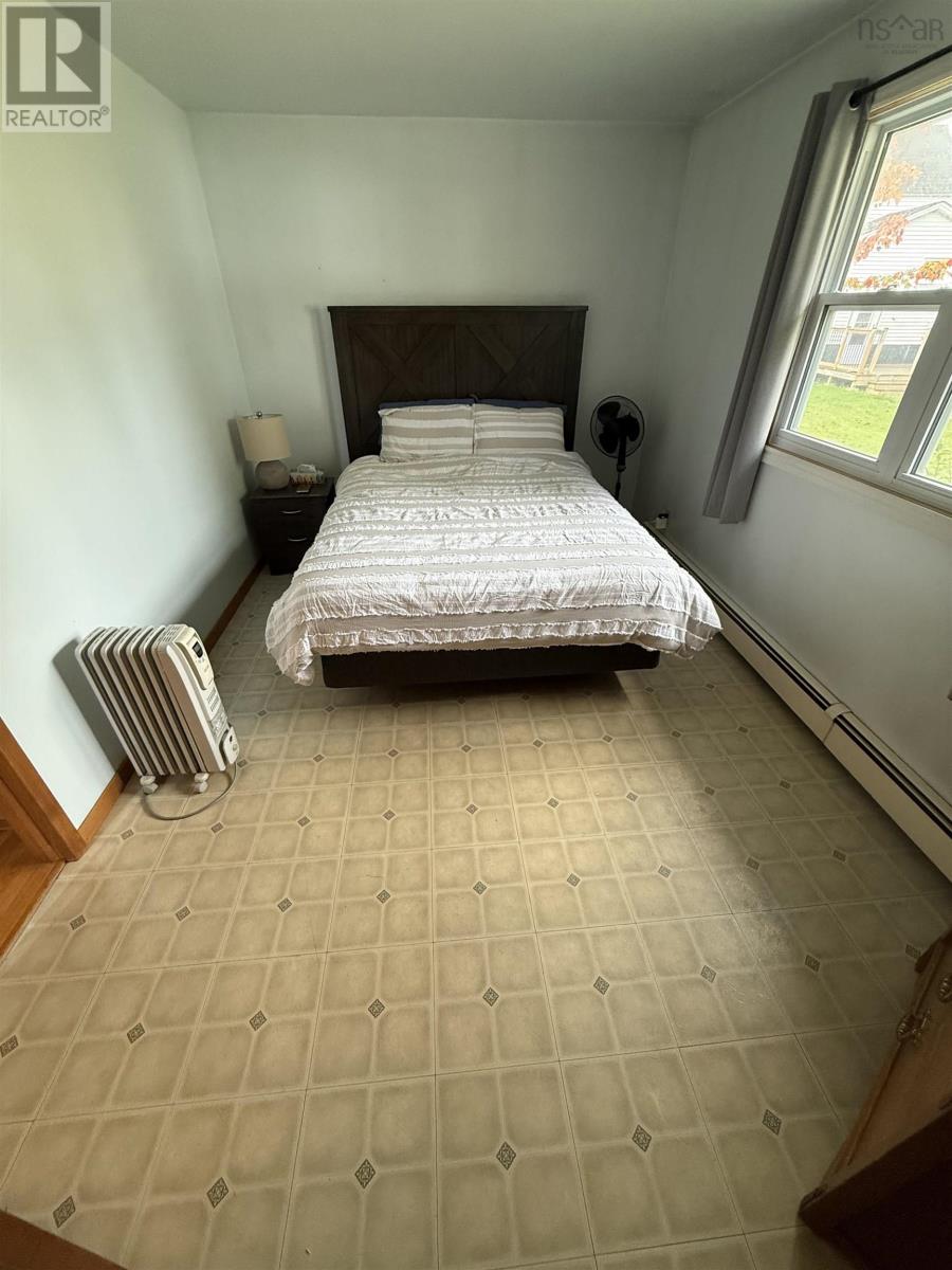 Property 20 of 44 of 130 Upper Mclean Street