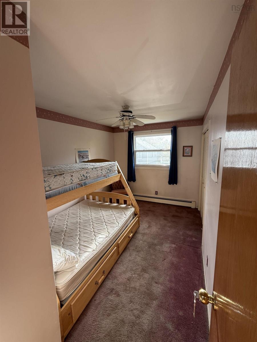 Property 23 of 44 of 130 Upper Mclean Street