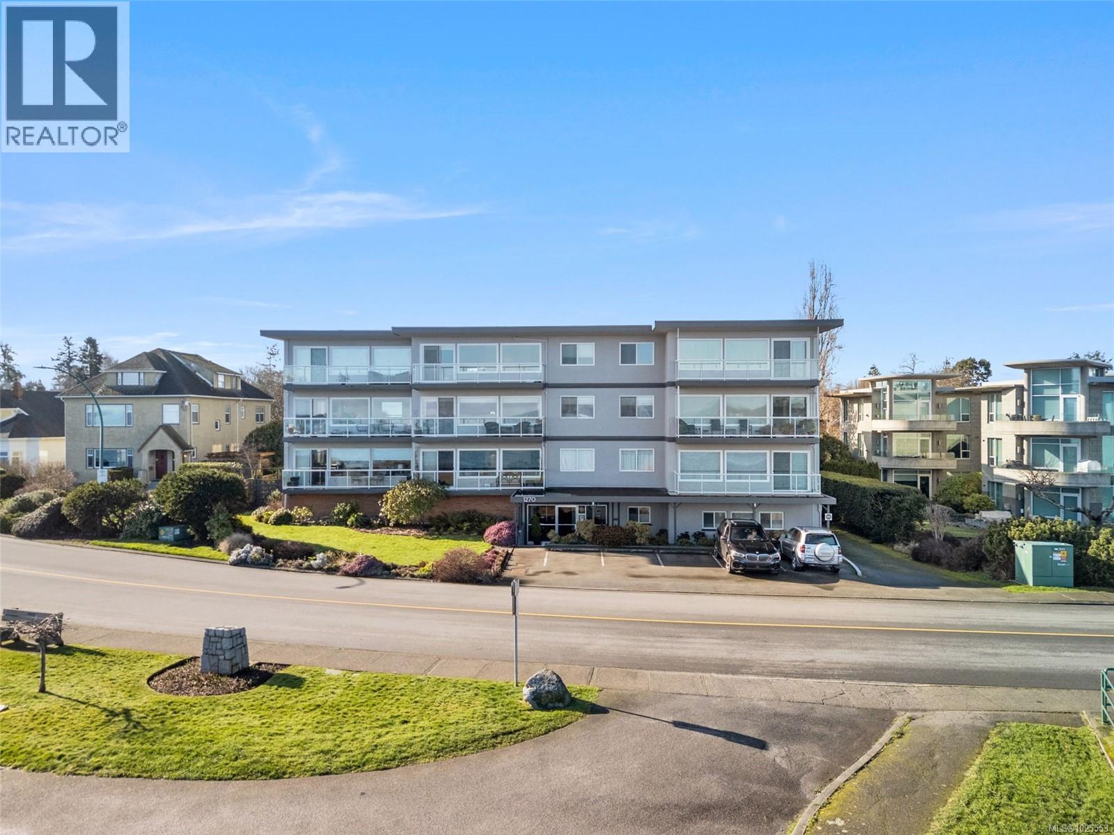 305 1270 Beach Drive, Oak Bay