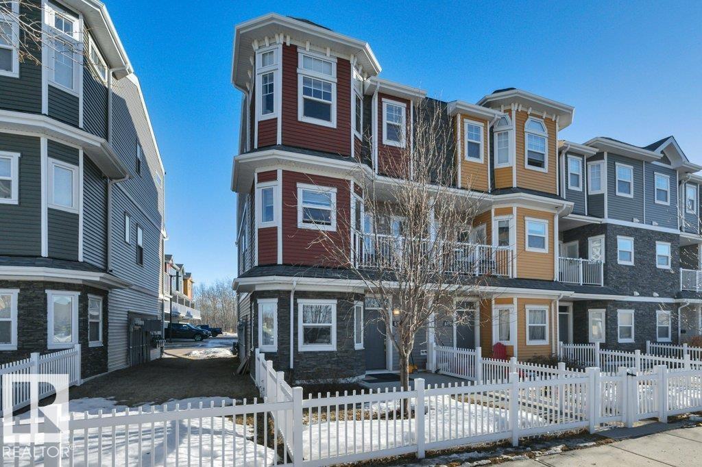 #5 150 EVERITT DR - Photo 3 of 44, St. Albert, Alberta