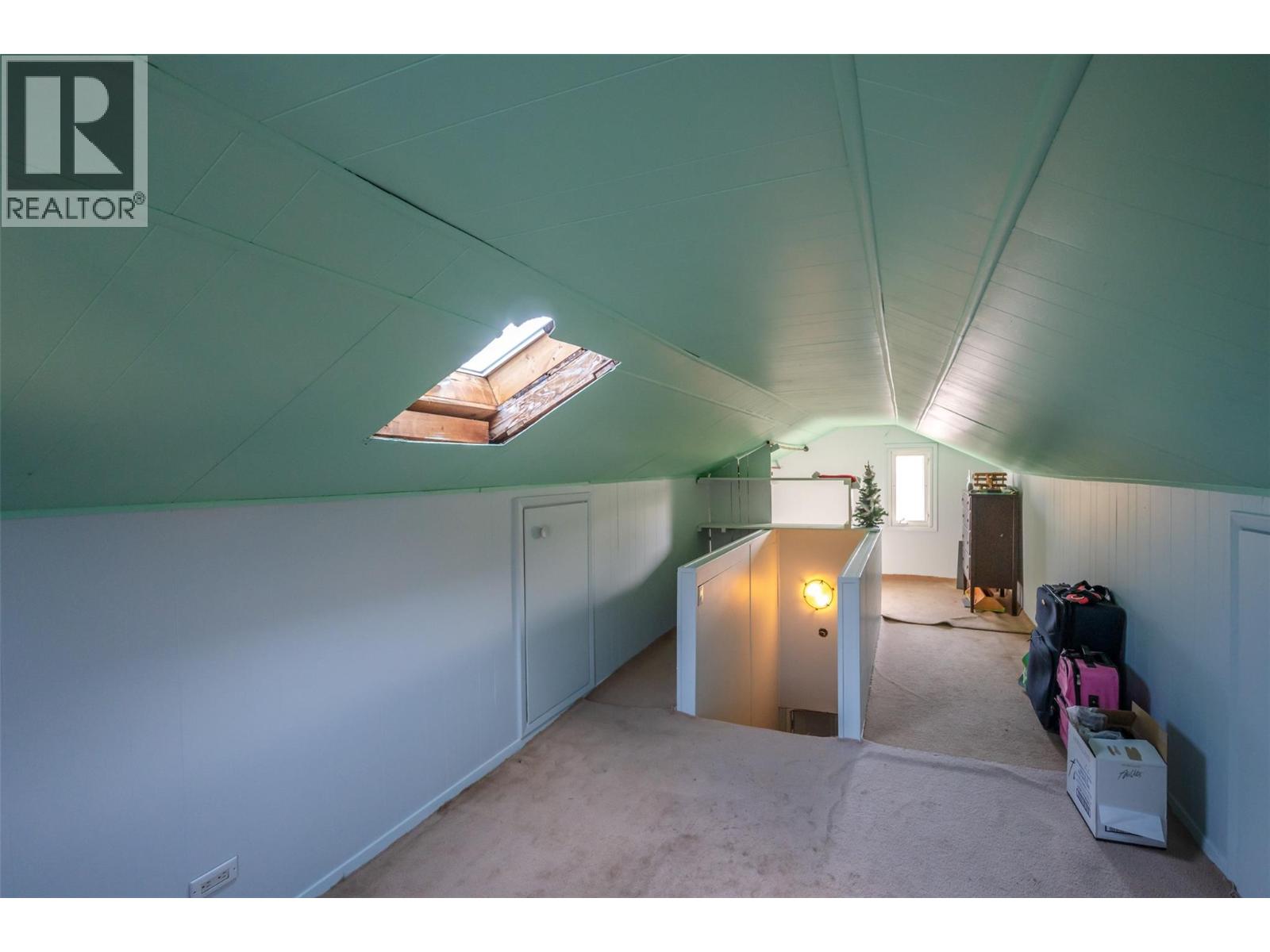 6130 Kootenay Street, Oliver