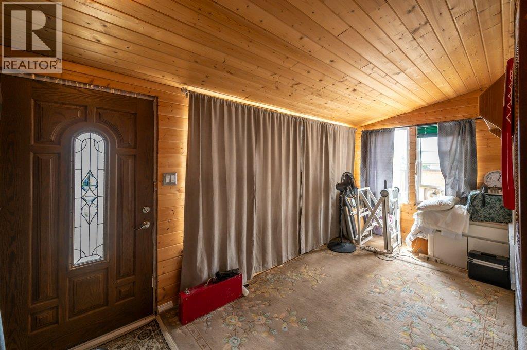 6130 Kootenay Street, Oliver