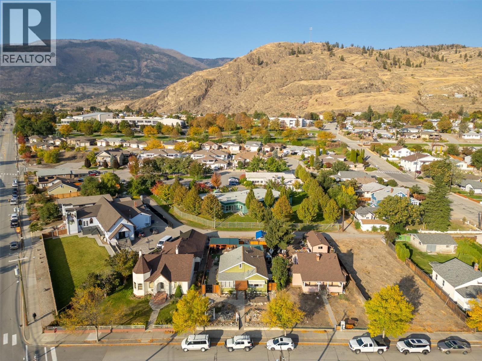 6130 Kootenay Street, Oliver