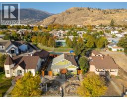 6130 Kootenay Street, Oliver