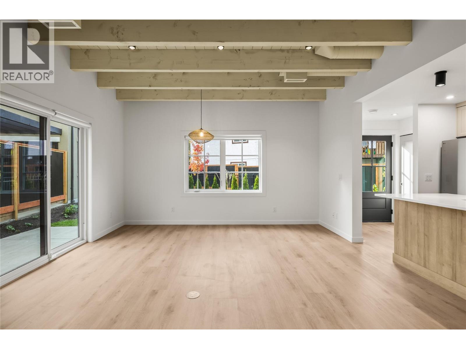 2 2957 Conlin Court, Kelowna