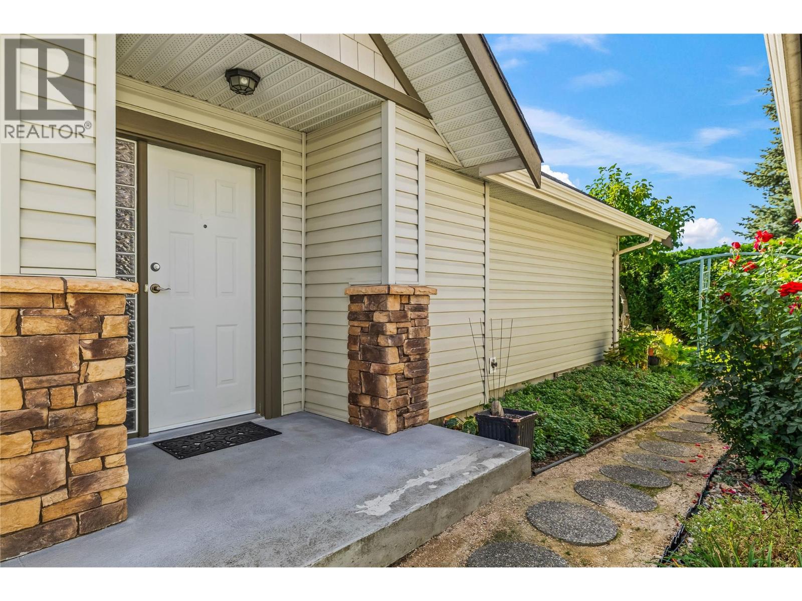 104 1188 Houghton Road, Kelowna