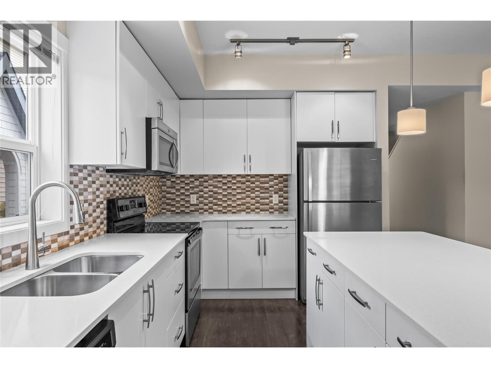 86 680 Old Meadows Road, Kelowna