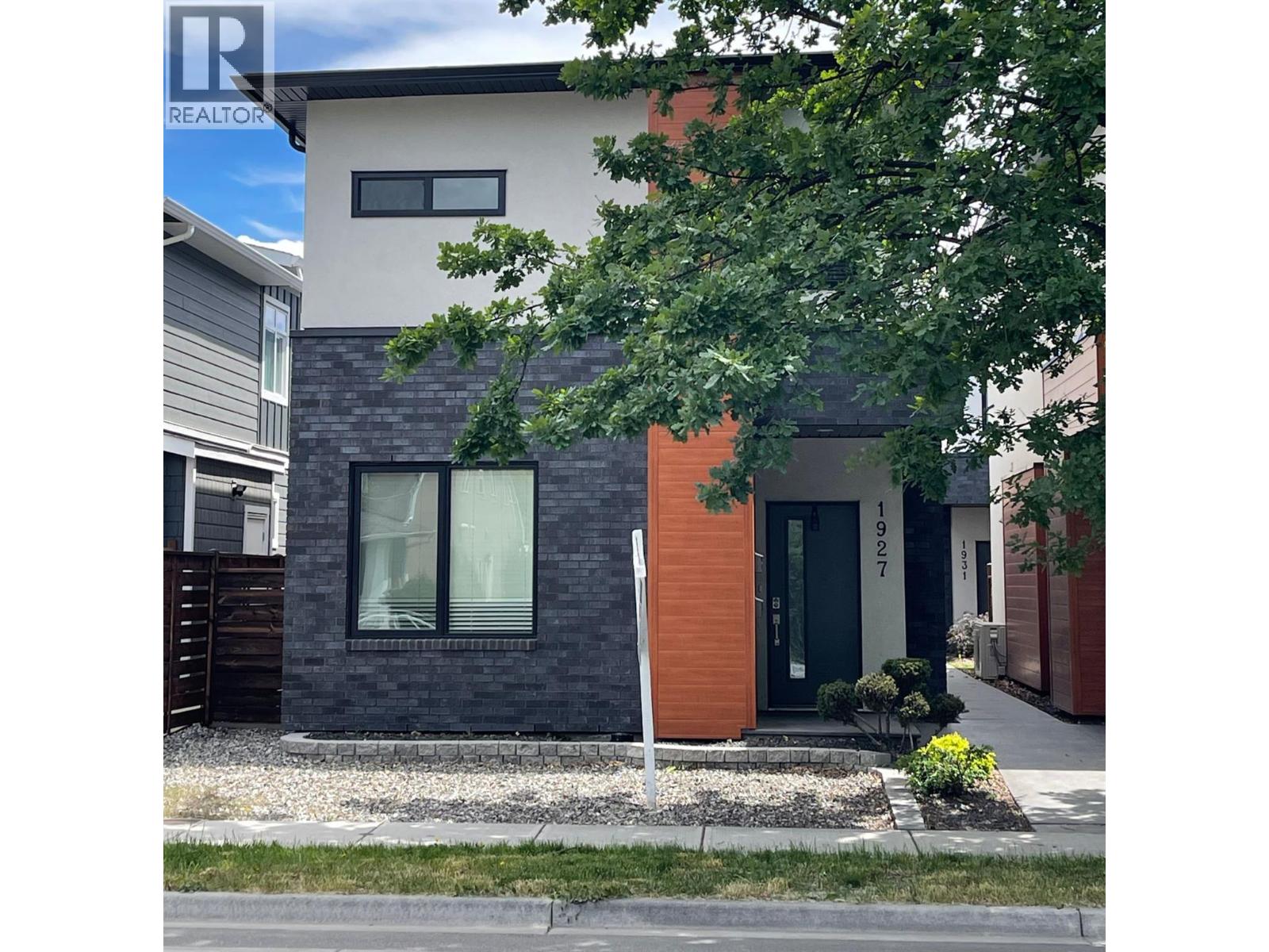 1927 Ethel Street - 1