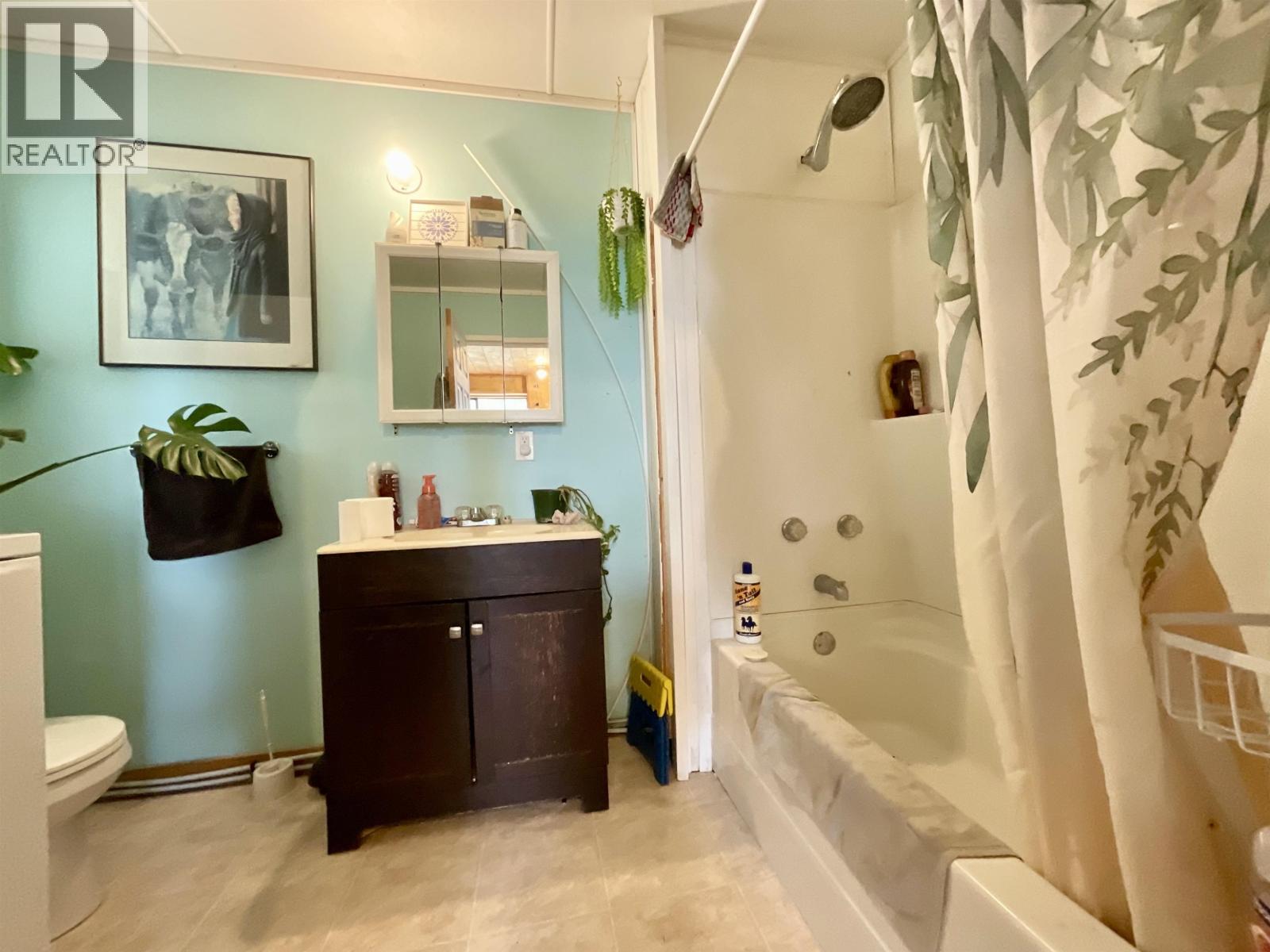 2100 TIBBLES ROAD, Quesnel