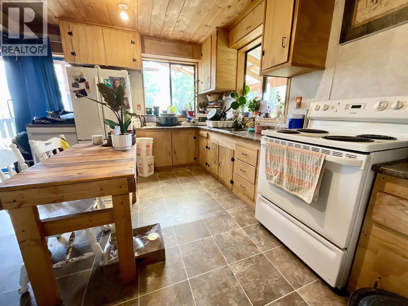 2100 TIBBLES ROAD, Quesnel