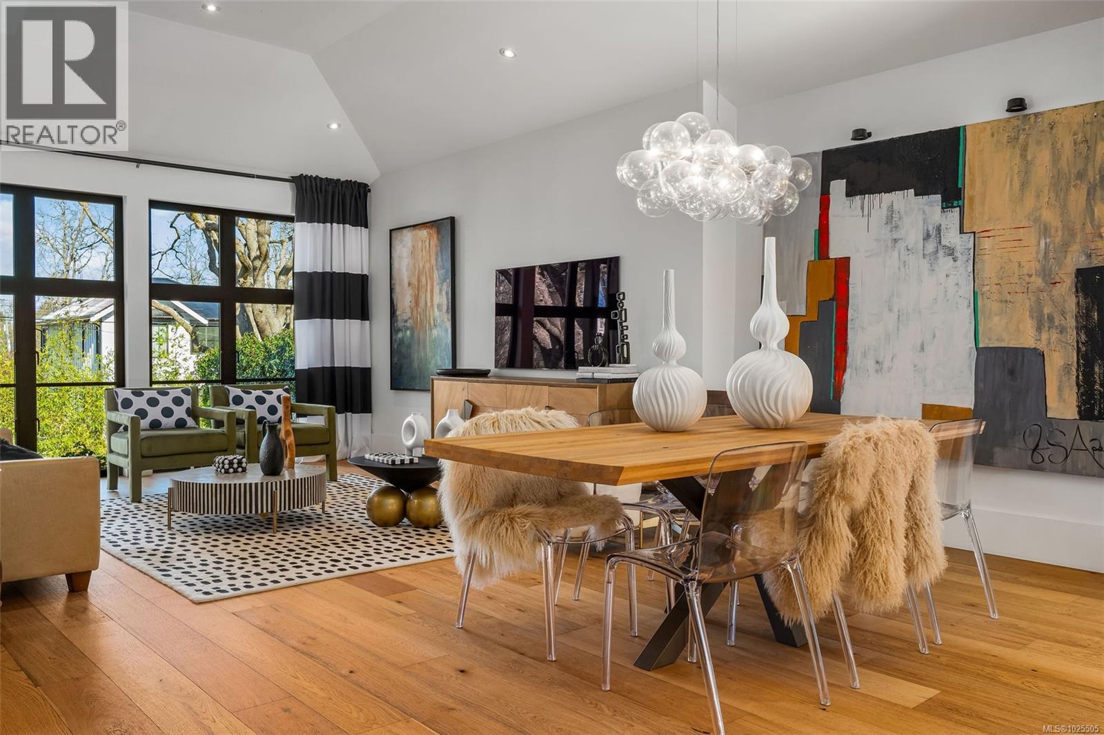  2473 Plumer Street, Oak Bay