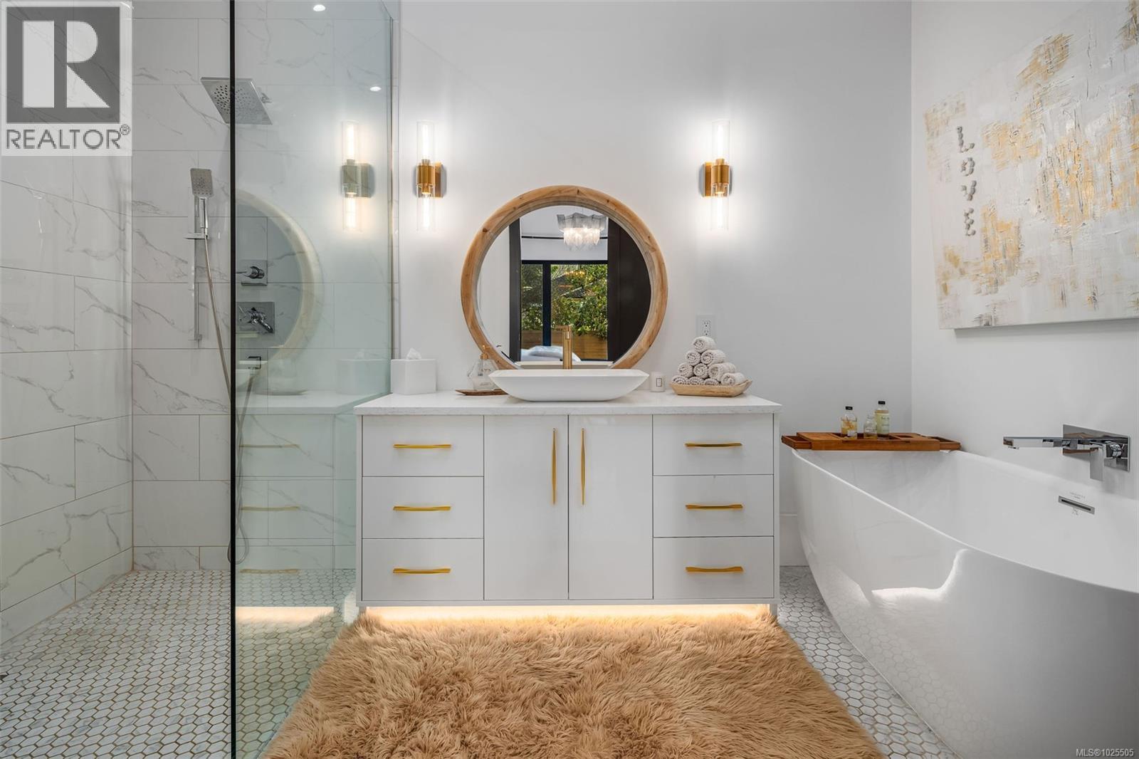  2473 Plumer Street, Oak Bay