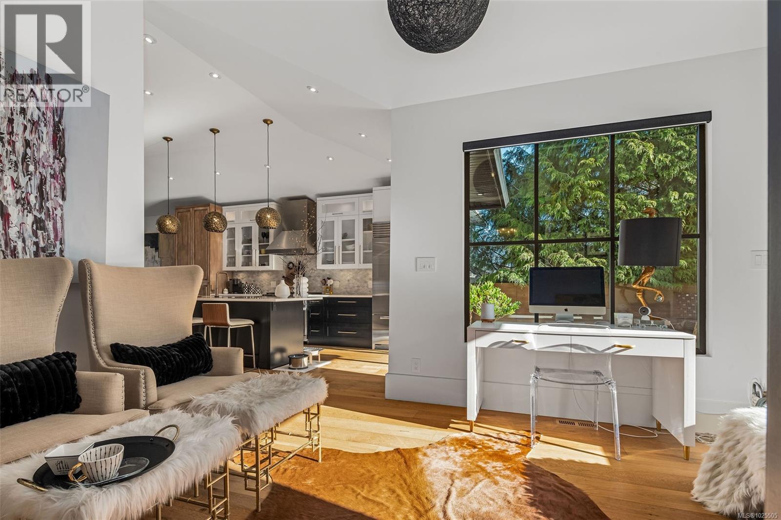  2473 Plumer Street, Oak Bay