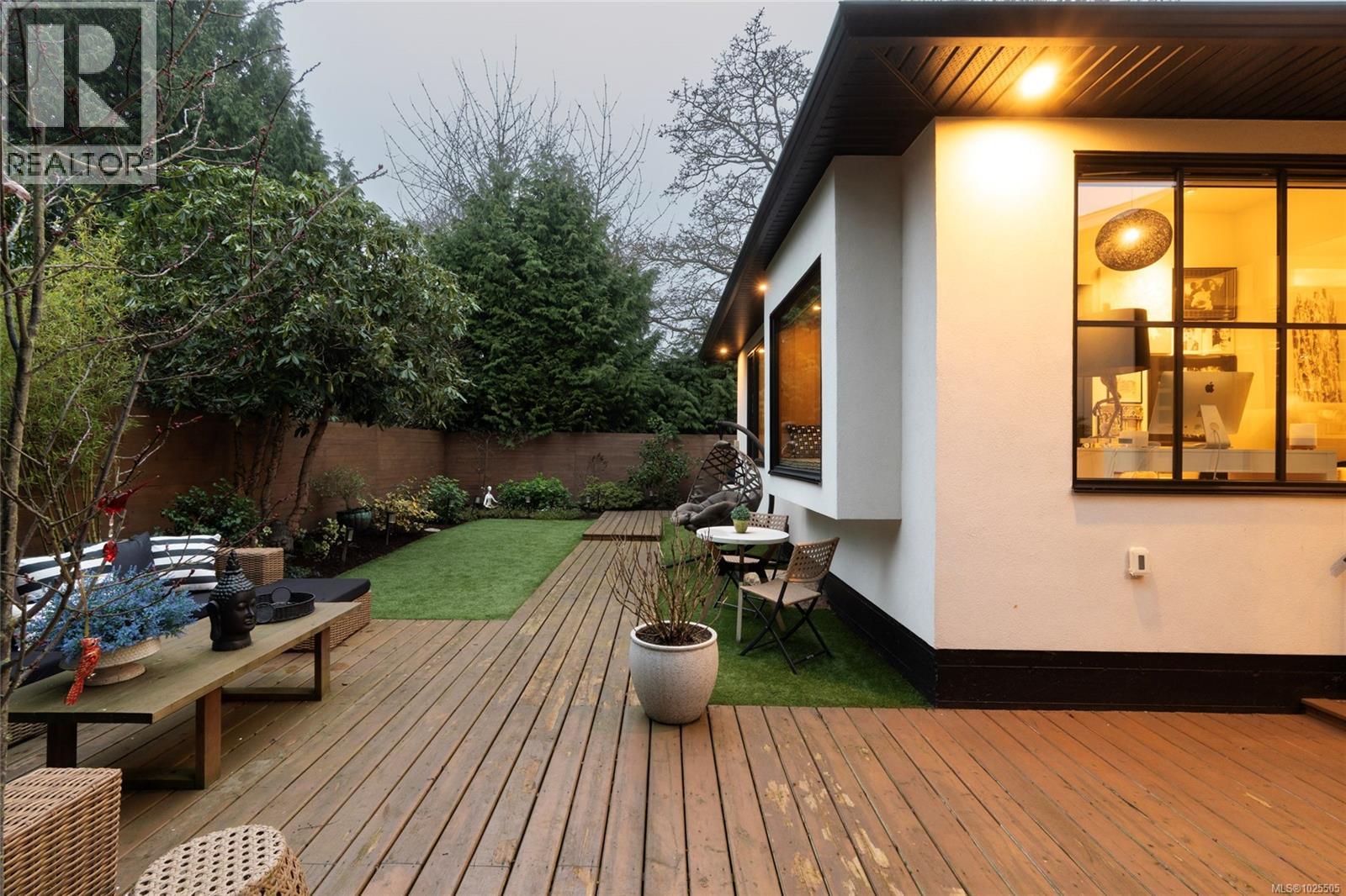  2473 Plumer Street, Oak Bay