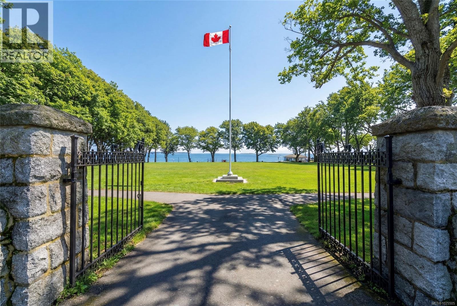  2473 Plumer Street, Oak Bay