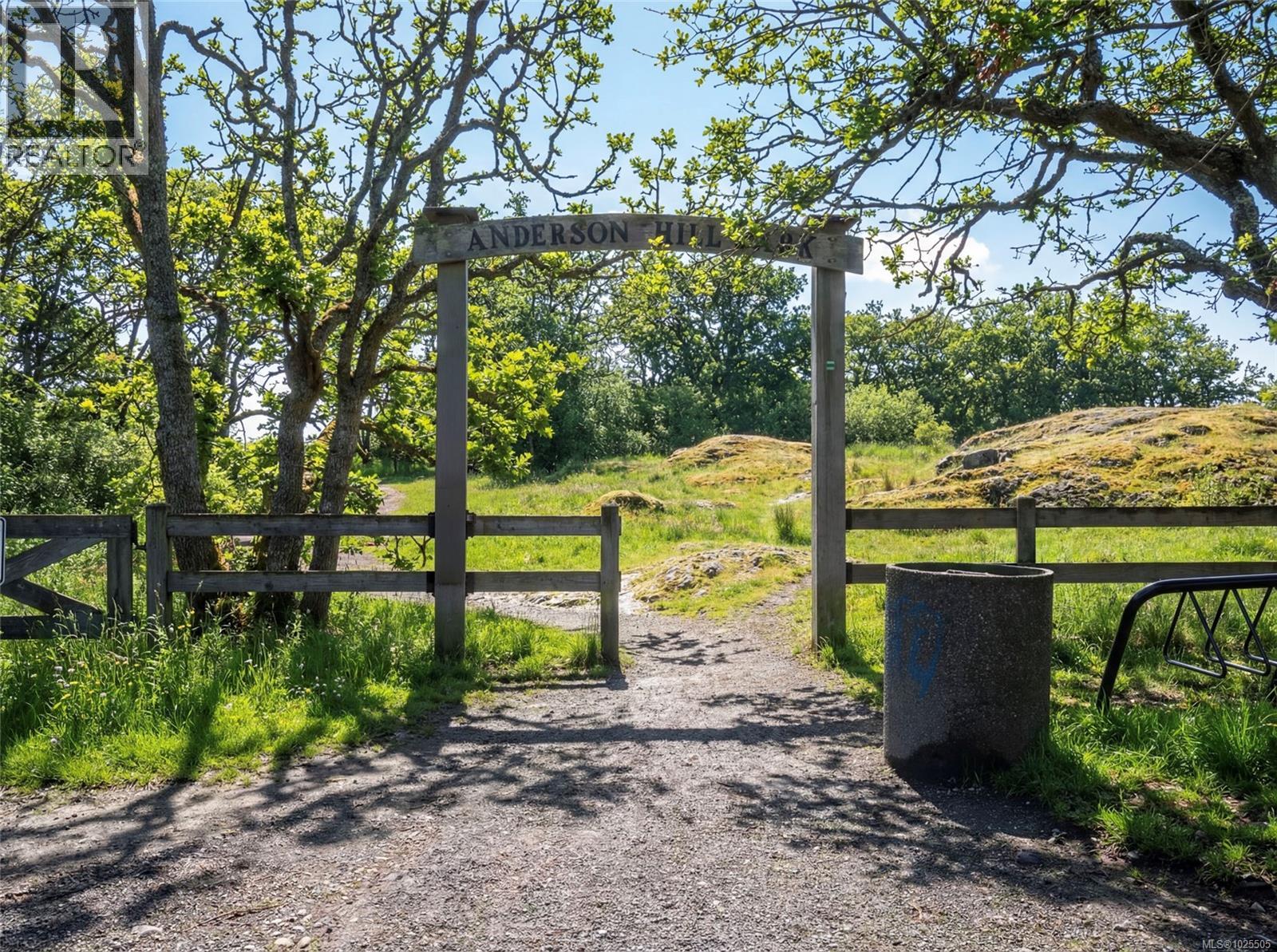  2473 Plumer Street, Oak Bay