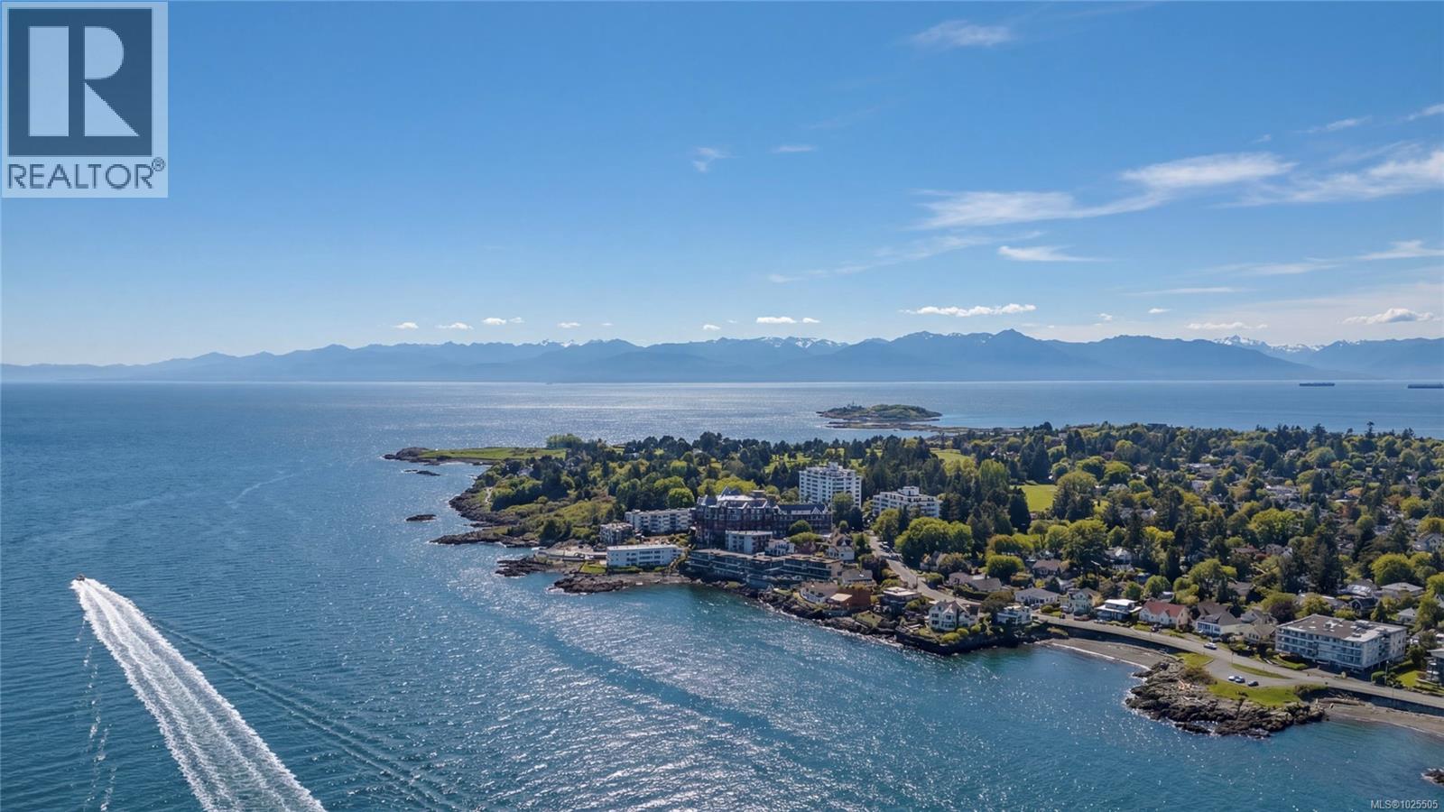  2473 Plumer Street, Oak Bay