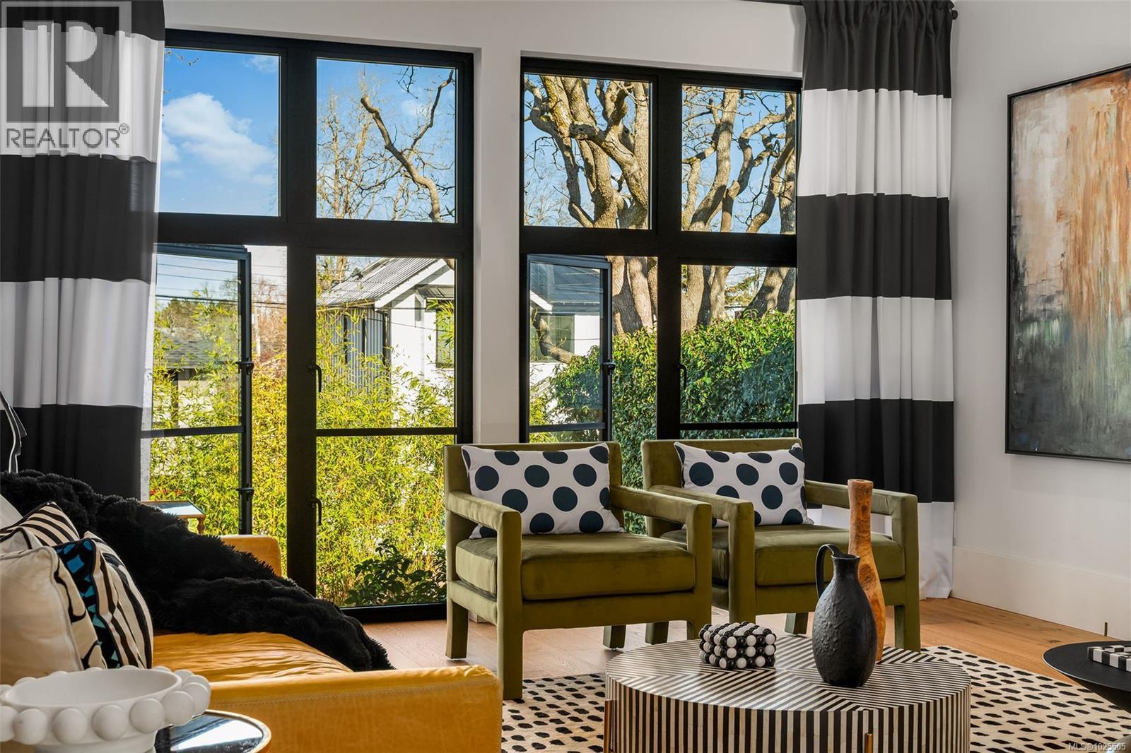  2473 Plumer Street, Oak Bay