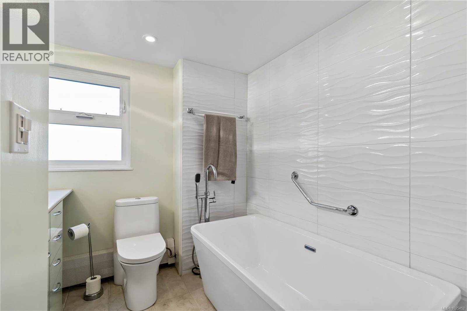 501 2920 Cook Street, Victoria