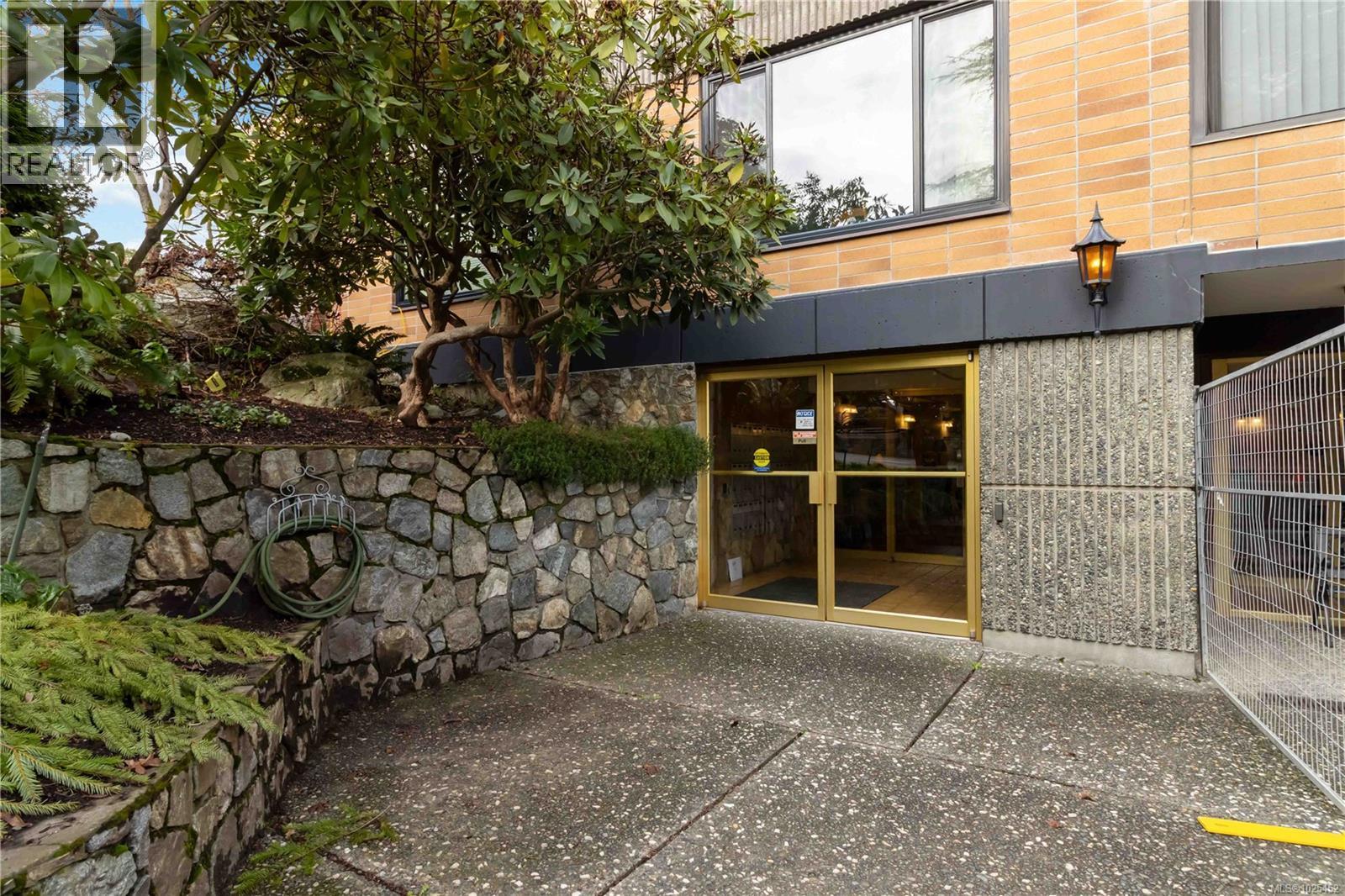 501 2920 Cook Street, Victoria