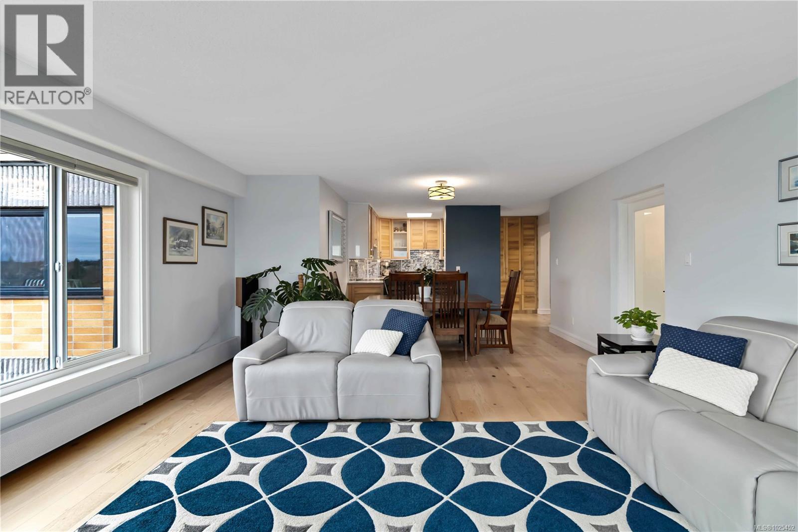 501 2920 Cook Street, Victoria