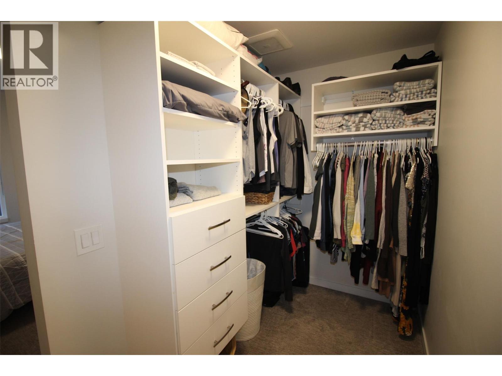 #204 1880 HUGH ALLAN DRIVE - 19