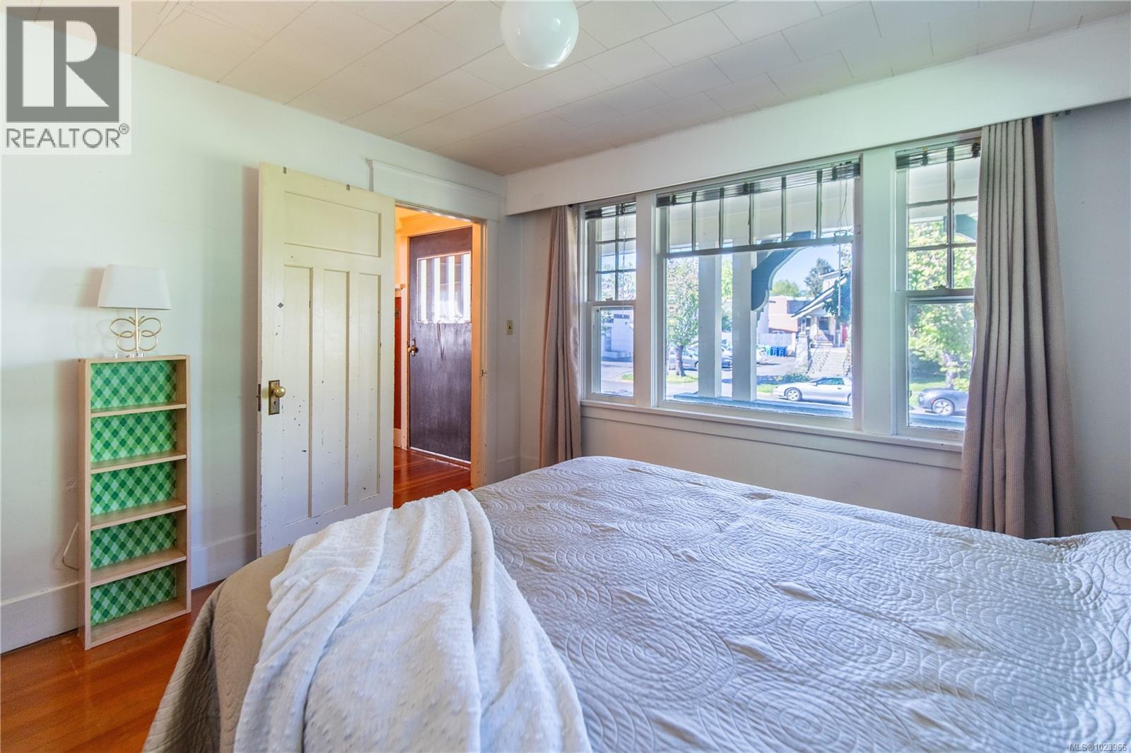  1111 Mckenzie Street, Victoria