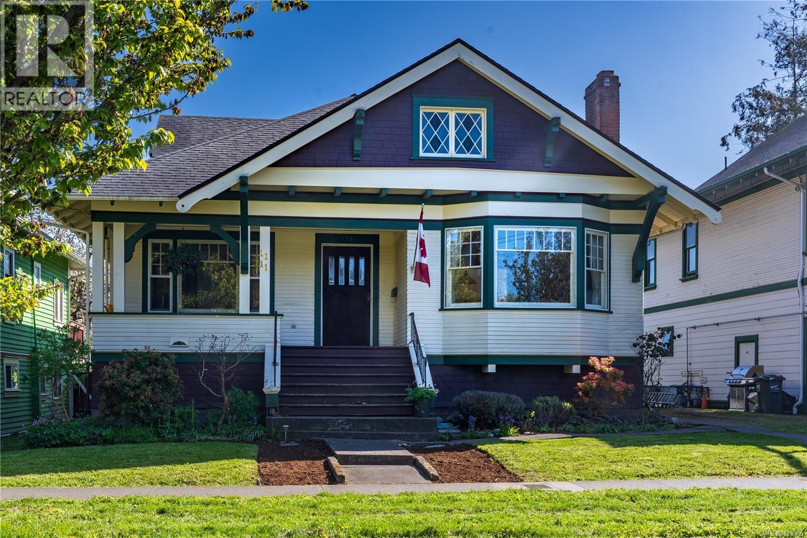  1111 Mckenzie Street, Victoria