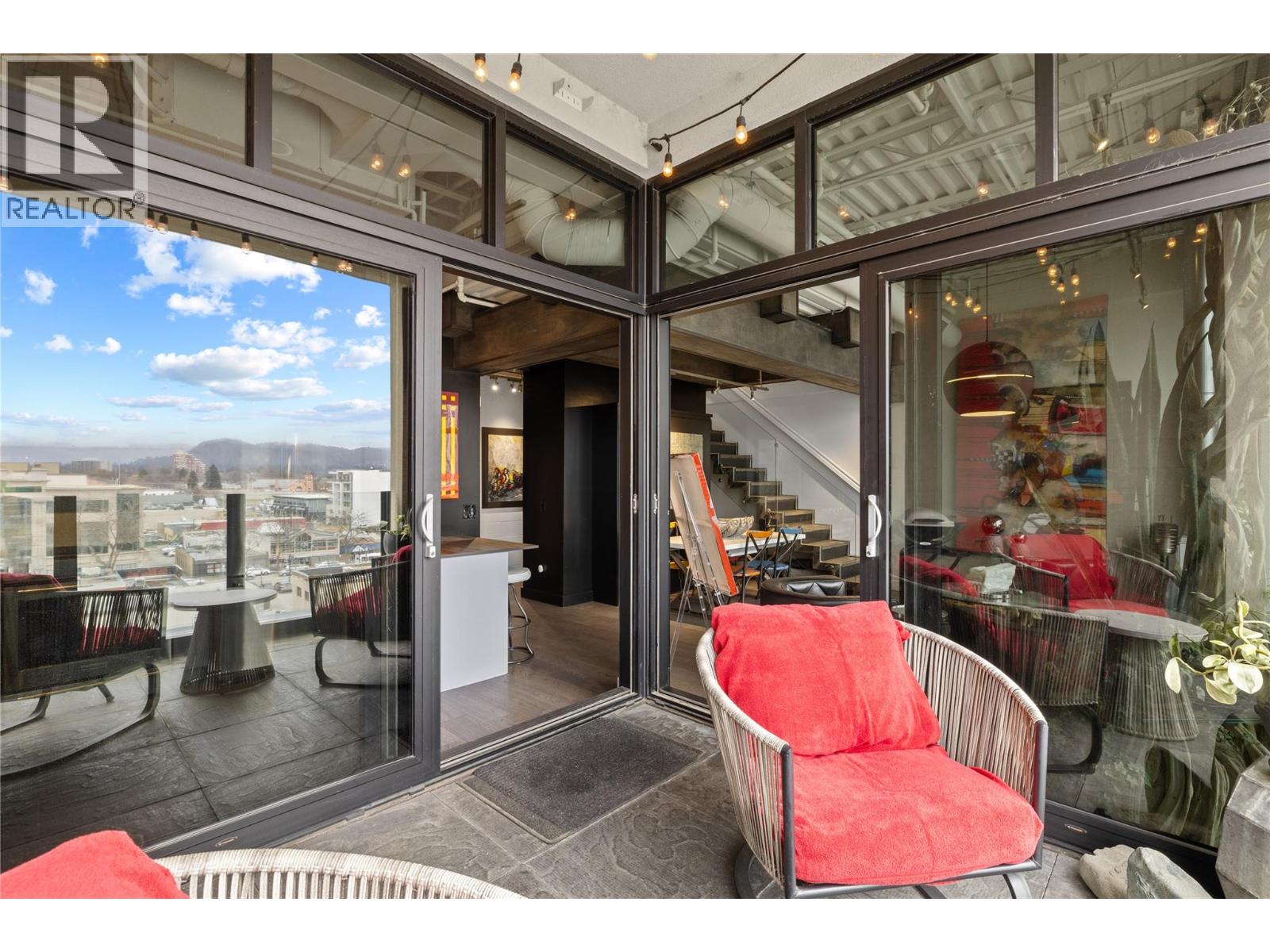 605 1630 Pandosy Street, Kelowna