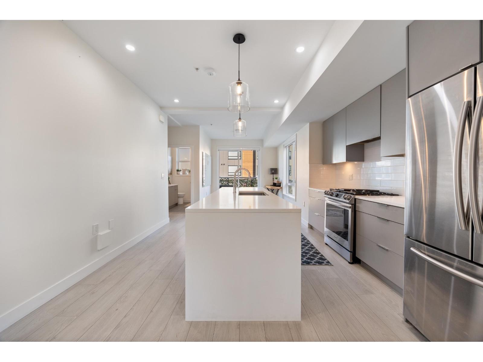 6 19628 55A AVENUE, Langley