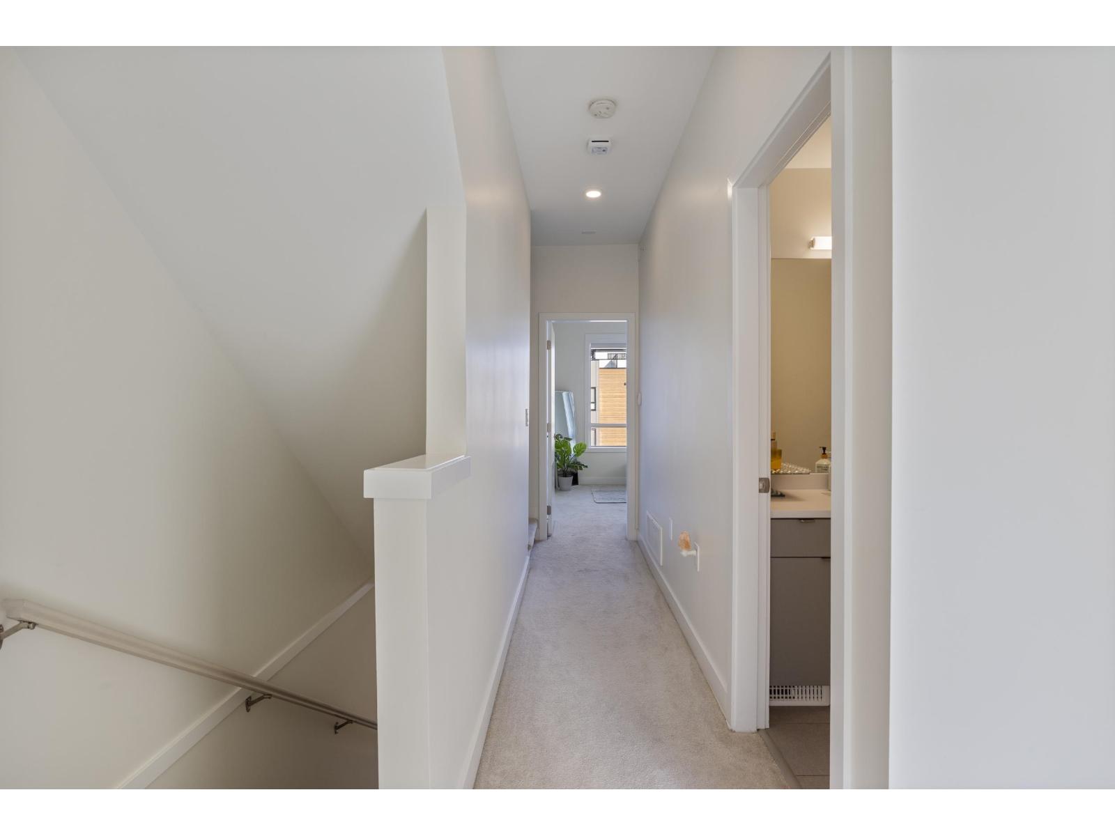 6 19628 55A AVENUE, Langley