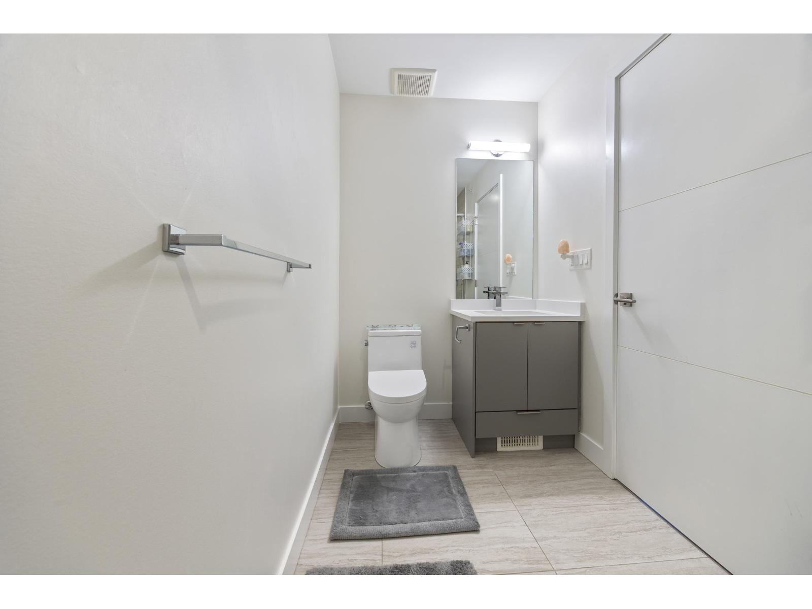 6 19628 55A AVENUE, Langley