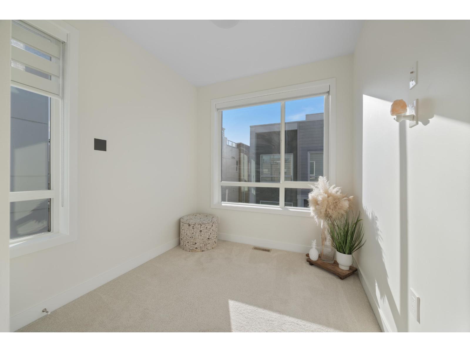 6 19628 55A AVENUE, Langley