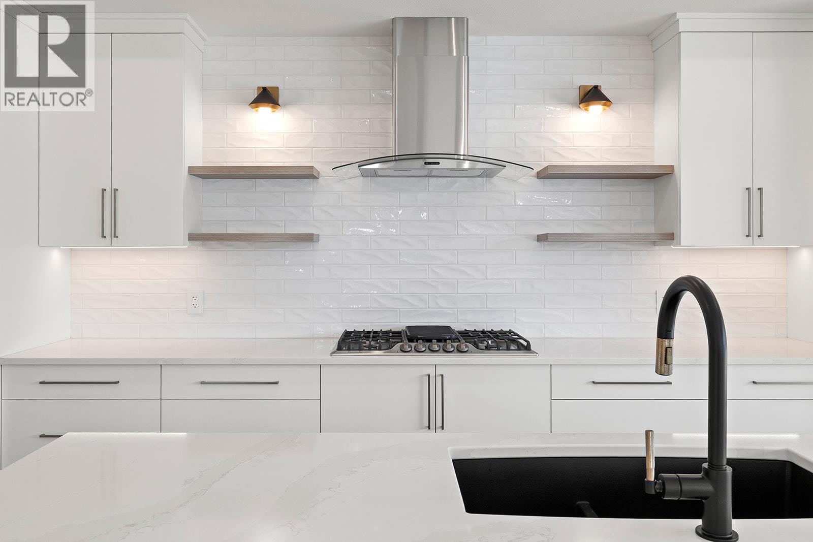  3462 Hilltown Close, Kelowna