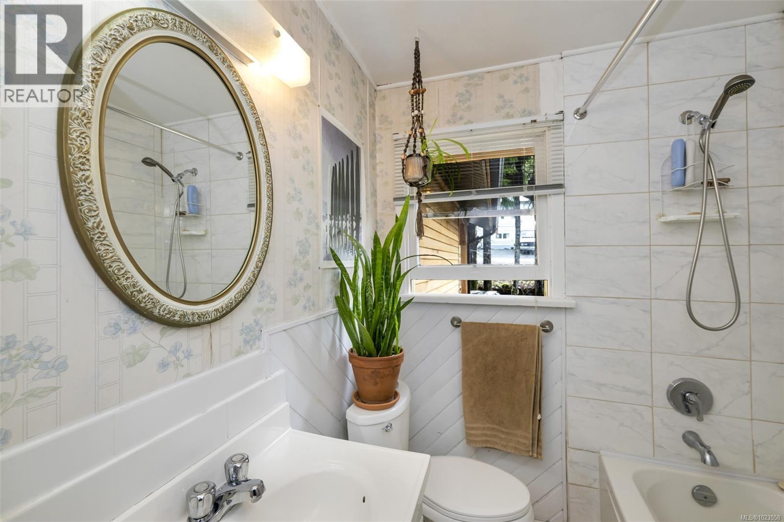  17002 Wickanninish Road, Port Renfrew