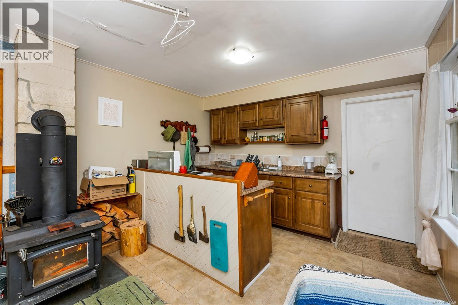  17002 Wickanninish Road, Port Renfrew