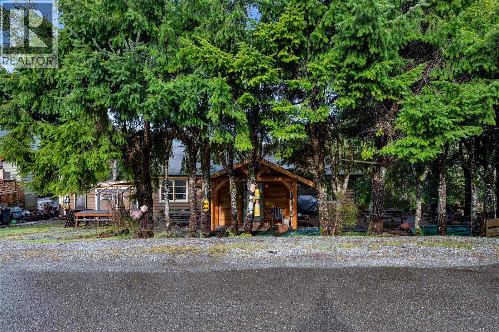  17002 Wickanninish Road, Port Renfrew