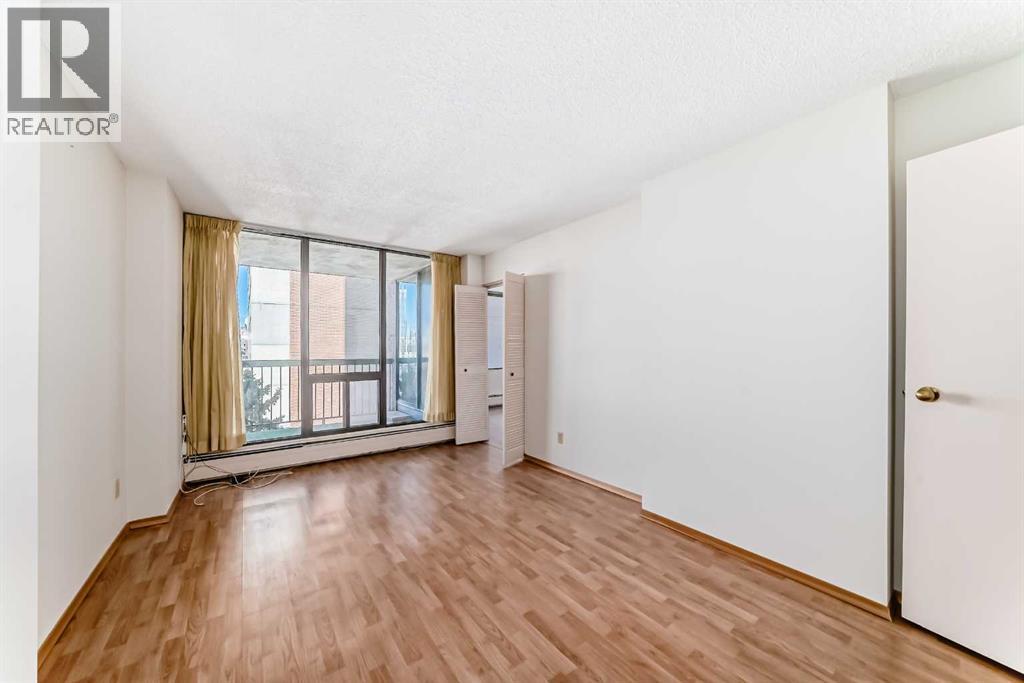 Single Family House for Sale in    Avenue SW Mission Calgary 