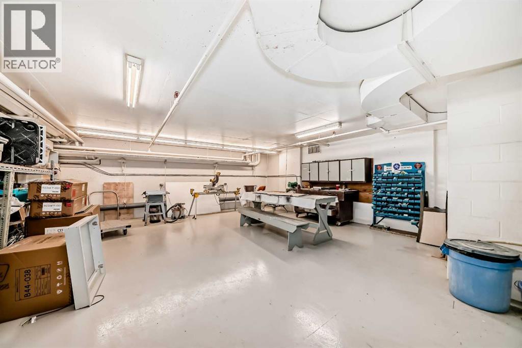 Single Family House for Sale in    Avenue SW Mission Calgary 